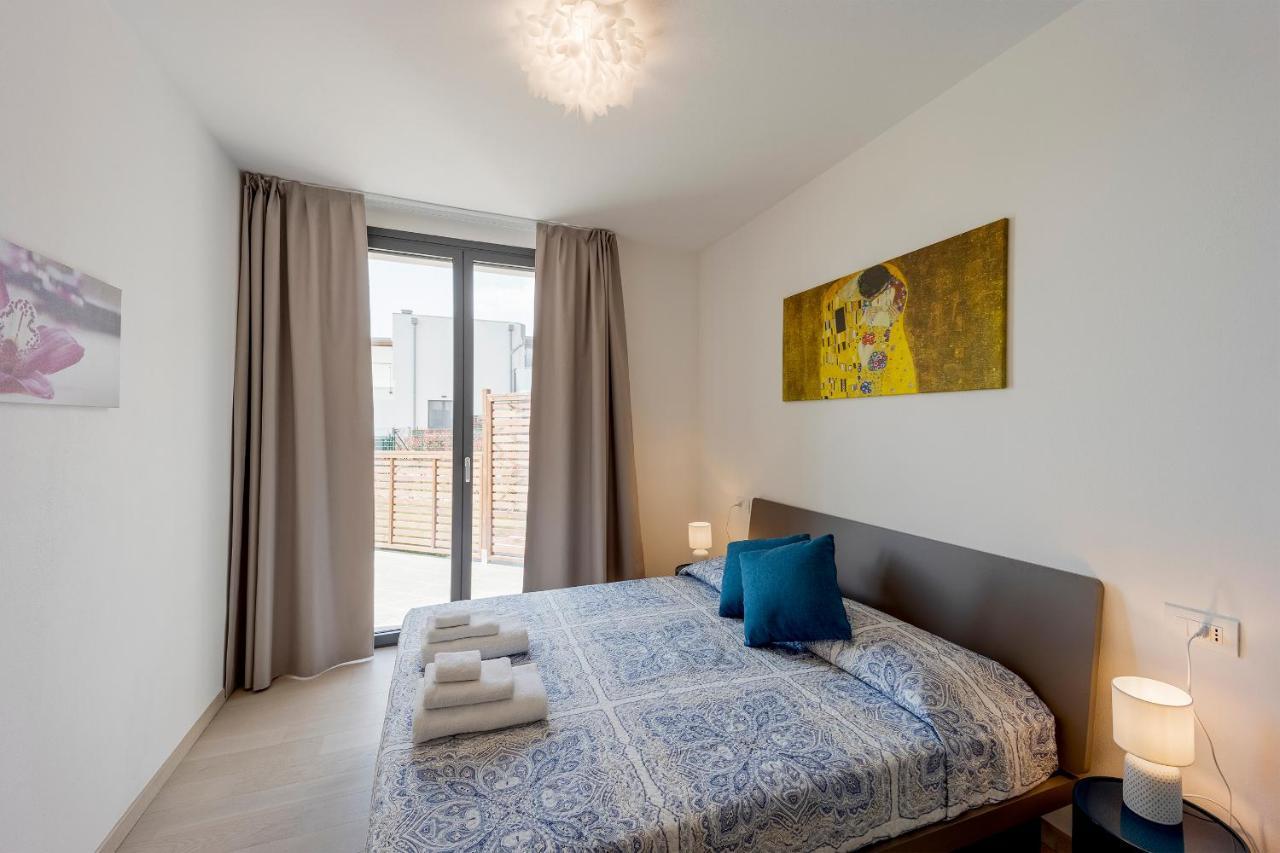 Aregai Marina Exclusive Seaside Apartments ซานตาสเตฟาโน อัล มาเร ภายนอก รูปภาพ