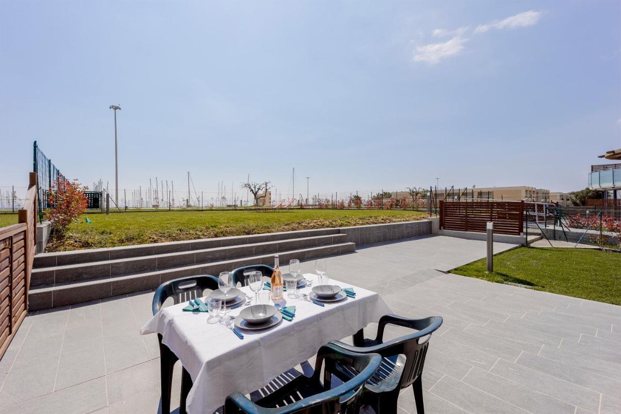 Aregai Marina Exclusive Seaside Apartments ซานตาสเตฟาโน อัล มาเร ภายนอก รูปภาพ