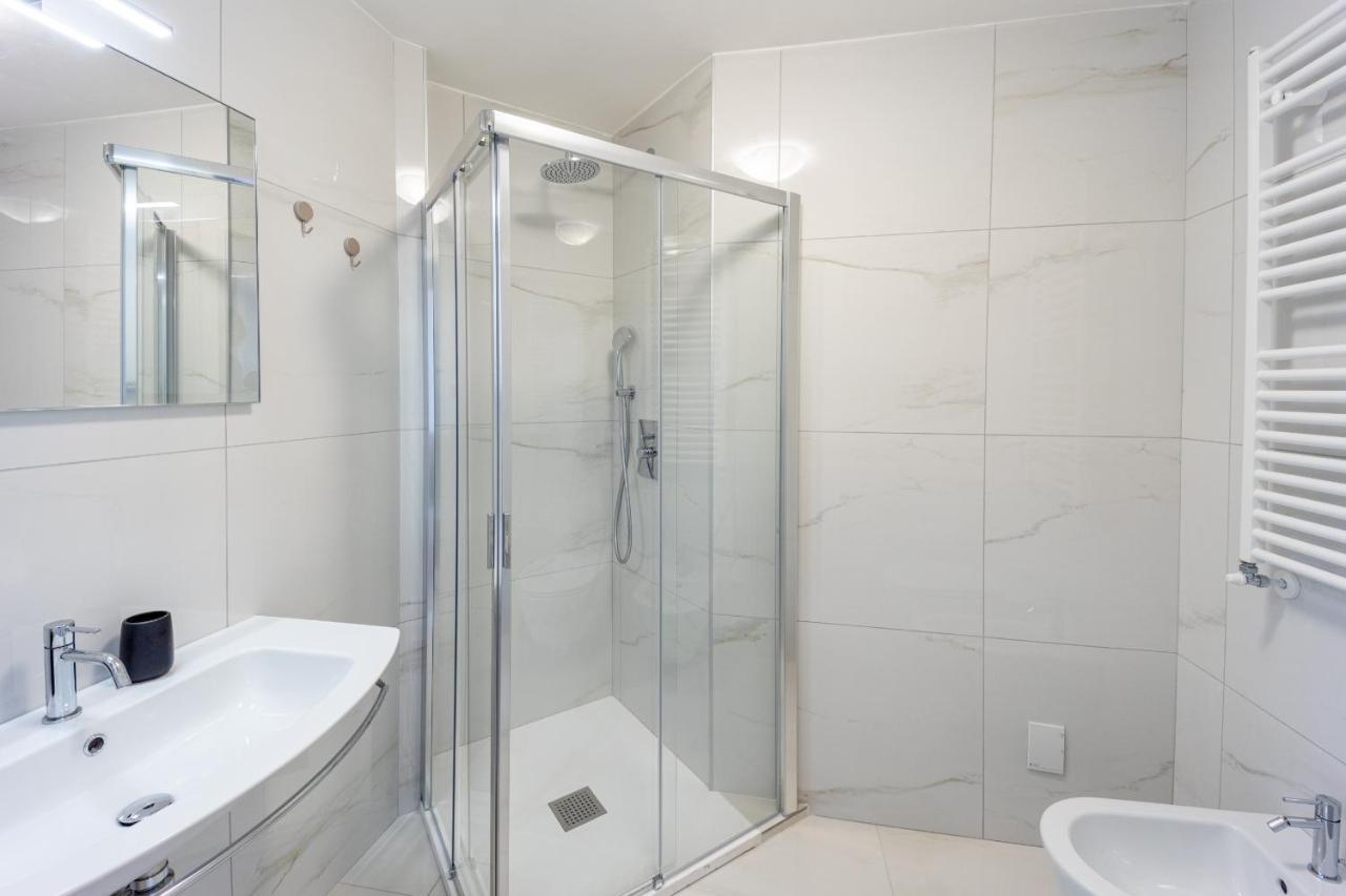 Aregai Marina Exclusive Seaside Apartments ซานตาสเตฟาโน อัล มาเร ภายนอก รูปภาพ