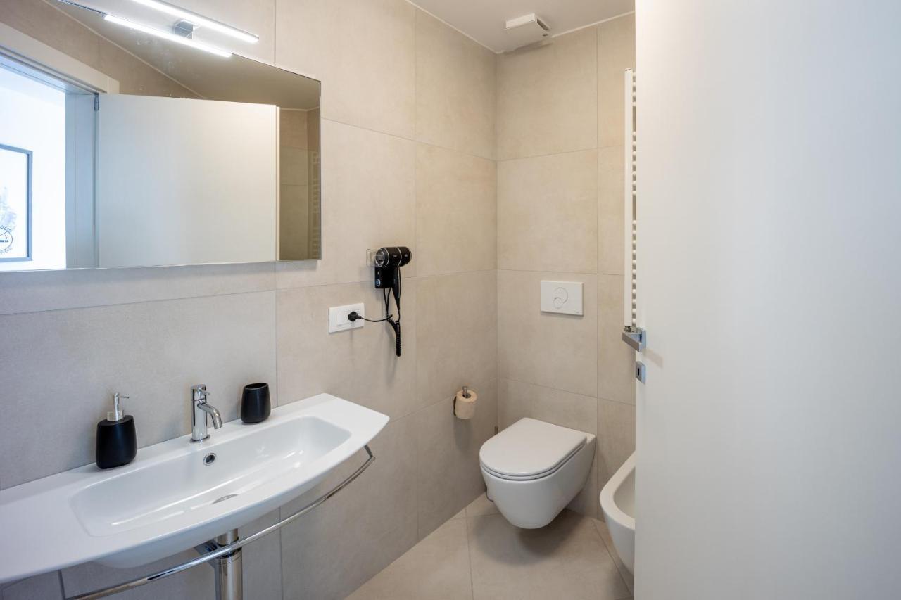 Aregai Marina Exclusive Seaside Apartments ซานตาสเตฟาโน อัล มาเร ภายนอก รูปภาพ