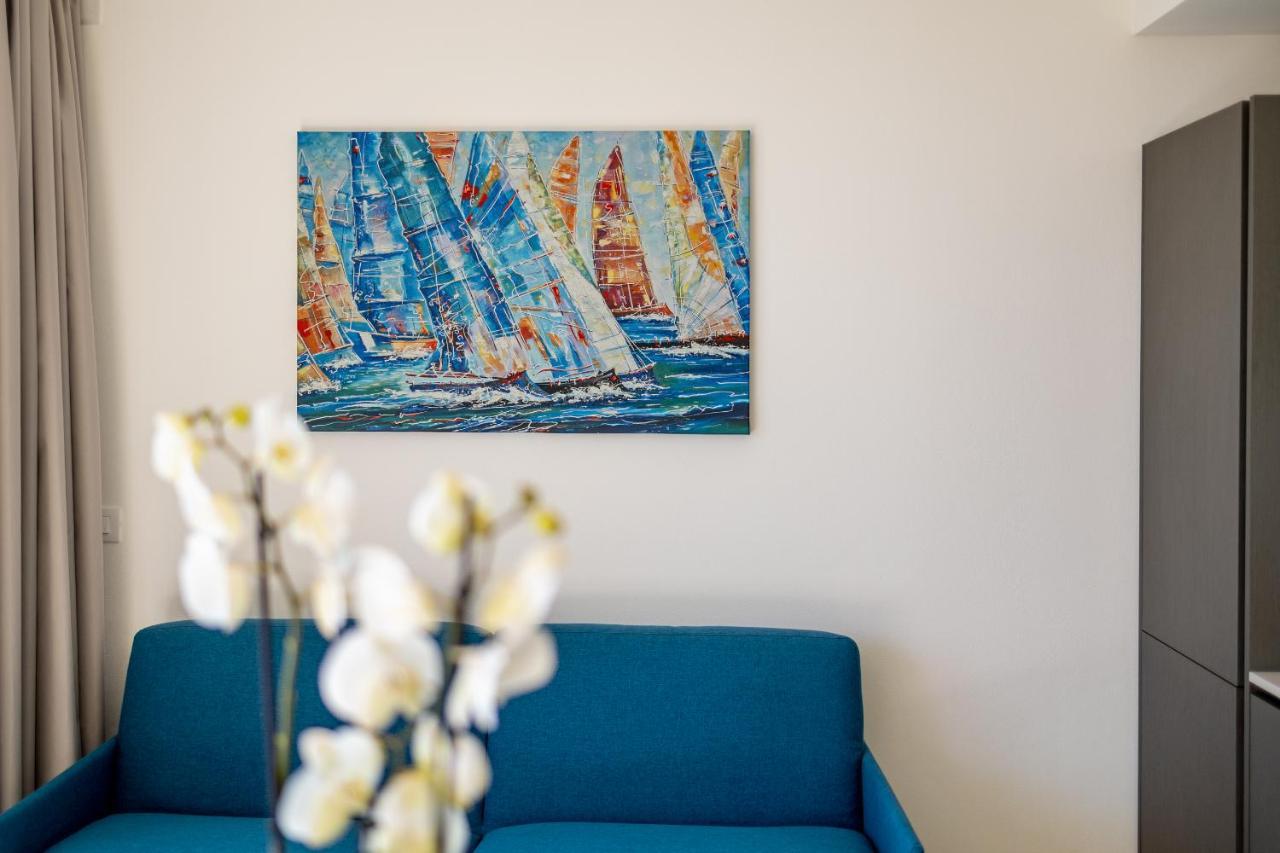 Aregai Marina Exclusive Seaside Apartments ซานตาสเตฟาโน อัล มาเร ภายนอก รูปภาพ