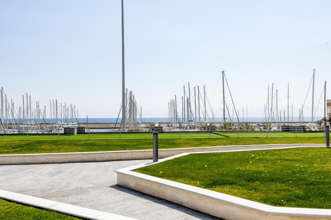 Aregai Marina Exclusive Seaside Apartments ซานตาสเตฟาโน อัล มาเร ภายนอก รูปภาพ
